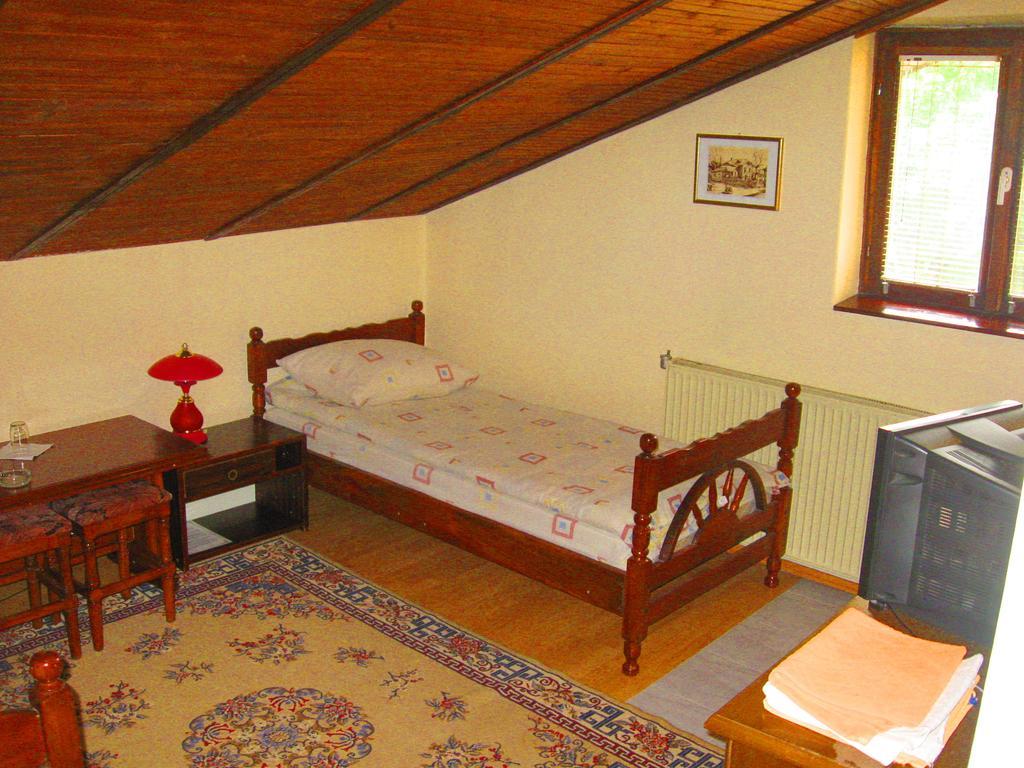 Amfora Rooms Caribrod Dimitrovgrad Chambre photo
