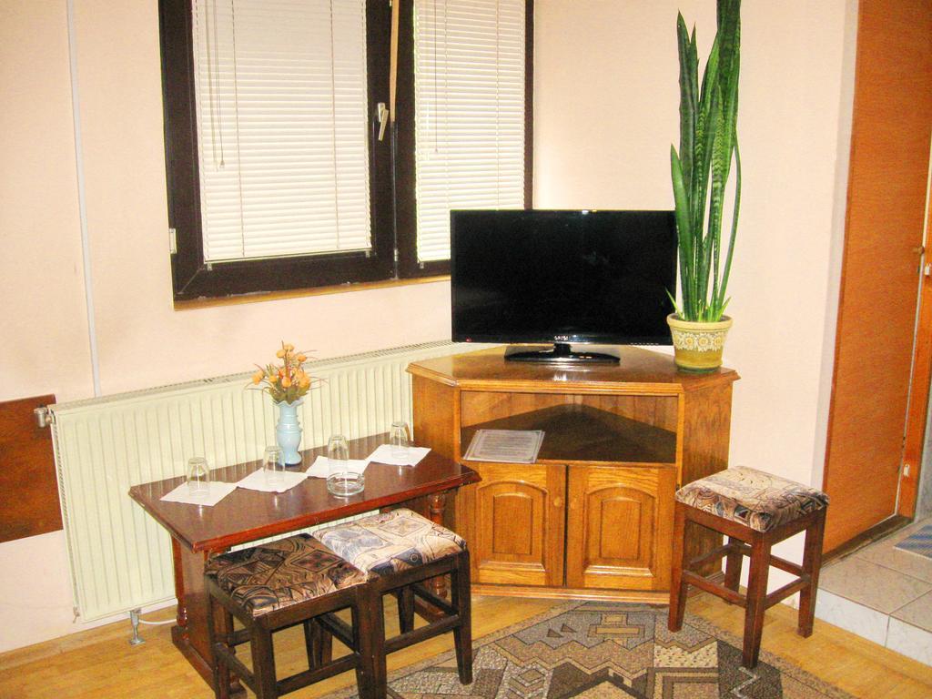 Amfora Rooms Caribrod Dimitrovgrad Chambre photo