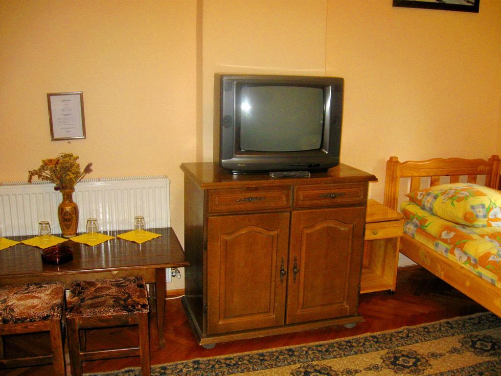 Amfora Rooms Caribrod Dimitrovgrad Chambre photo