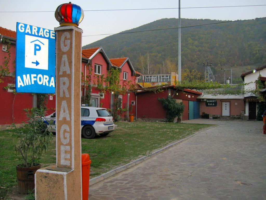 Amfora Rooms Caribrod Dimitrovgrad Extérieur photo