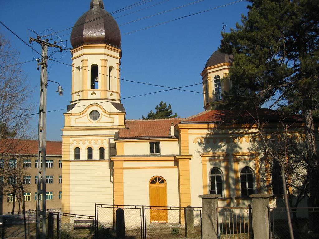 Amfora Rooms Caribrod Dimitrovgrad Extérieur photo
