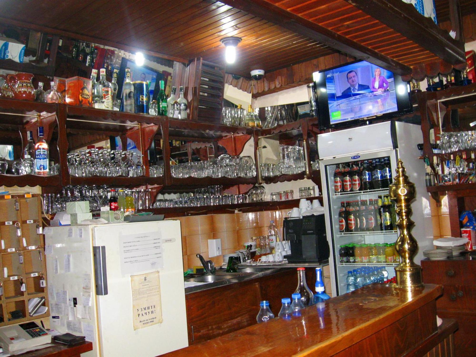 Amfora Rooms Caribrod Dimitrovgrad Extérieur photo