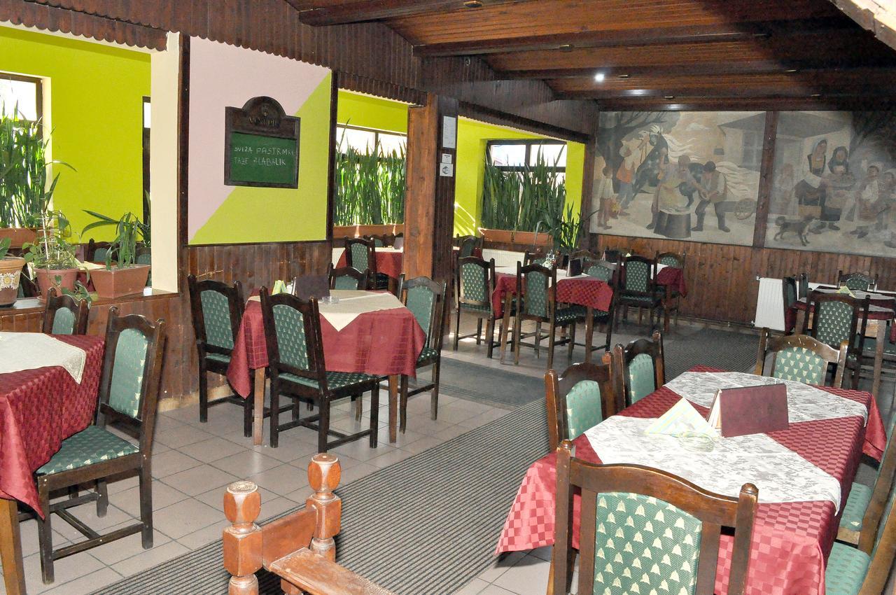 Amfora Rooms Caribrod Dimitrovgrad Extérieur photo